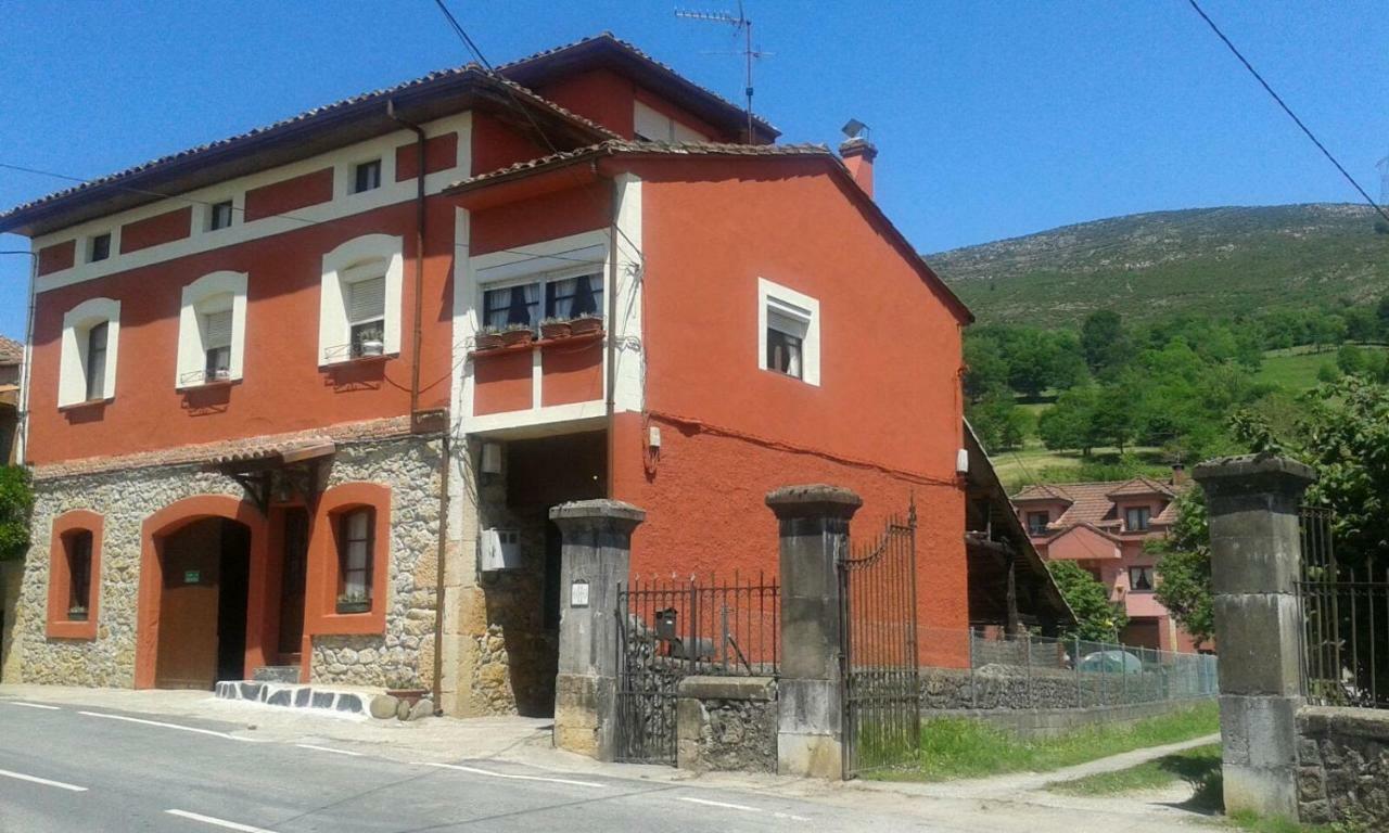Miyares Casa Rural Екстериор снимка